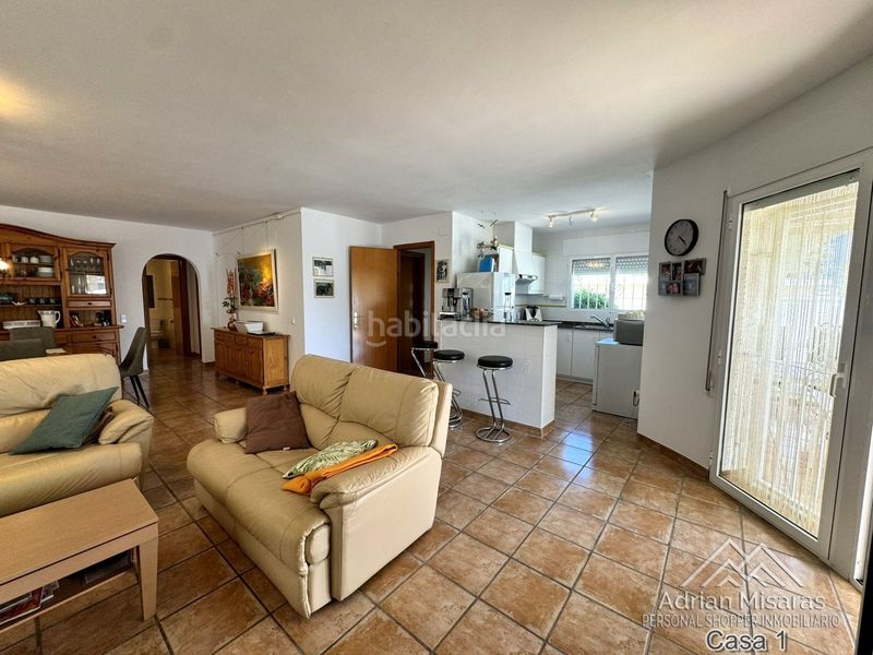 Foto df218482-674d-4b63-b09d-1ccda9d3192c. Casa a gavina 29 a Deltebre