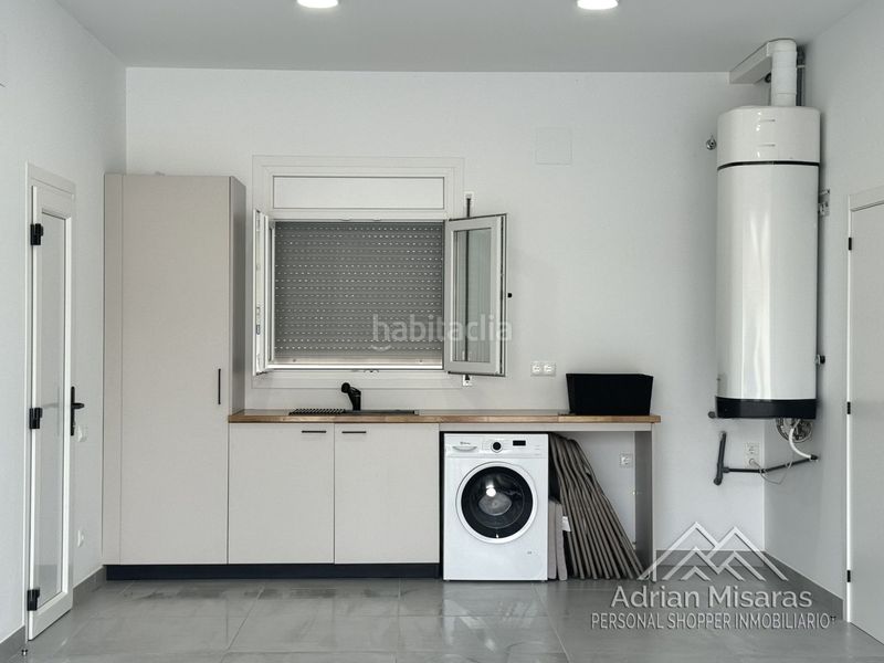 Foto 5c16947f-3639-4ecc-875e-ce3eebd49699. Chalet with heating parking pool in Deltebre