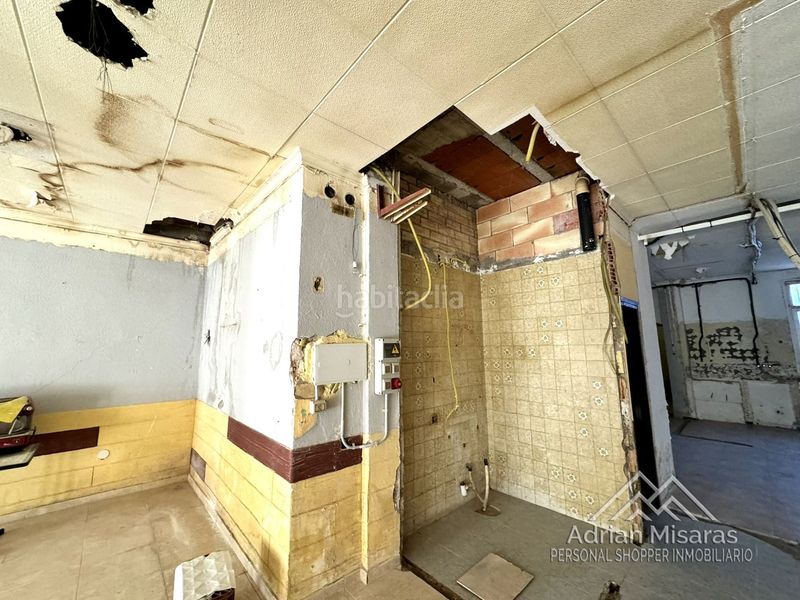 Foto a87275d9-5cd0-4764-ae31-8c7b91d0c31c. Local comercial a Deltebre