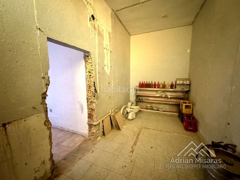 Foto fb8b3227-d848-4f59-a93d-e2db121a4be7. Local comercial a Deltebre