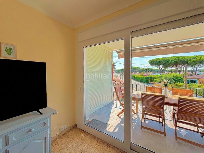 Foto 6de5a8e6-90ee-4082-8d7e-2eb56a823465. Pis amb calefacció aparcament a Riells Escala (L´)