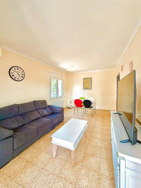 Foto b0ea28c9-0872-4ebb-a5b8-d8703bc8131a. Pis amb calefacció aparcament a Riells Escala (L´)