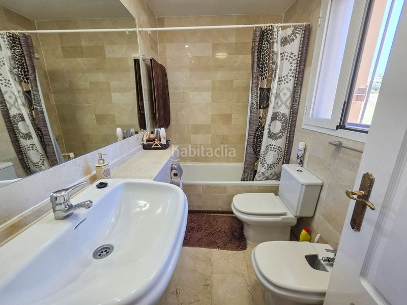 Foto 55805bdd-17d6-4423-b0ec-ebc3a485340c. Casa a La Duquesa Manilva