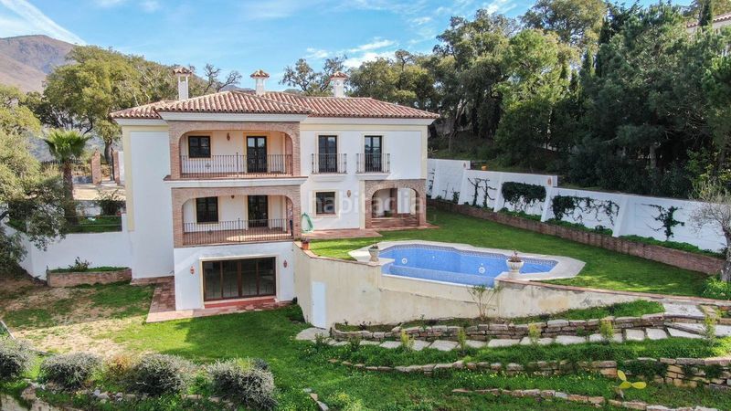 Foto e758f17d-56e7-4267-99ed-3274275256c7. Casa a Casares pueblo Casares