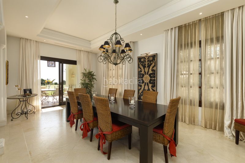 Foto e5634915-b65a-4491-b923-7dfdd91ec87f. Casa a Las Lomas de Río Verde Marbella