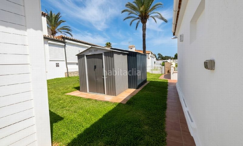 Foto 43e1f223-88b7-4f60-866d-7e91f4f7f5f0. Casa amb piscina a Las Flores Mijas