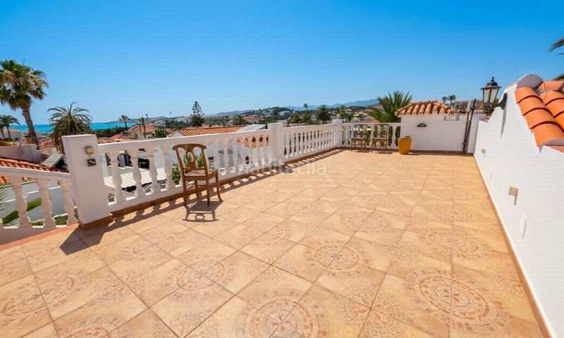 Foto 9e14b864-4eea-4999-bf94-c9f3d6a6be3f. Casa amb piscina a Las Flores Mijas