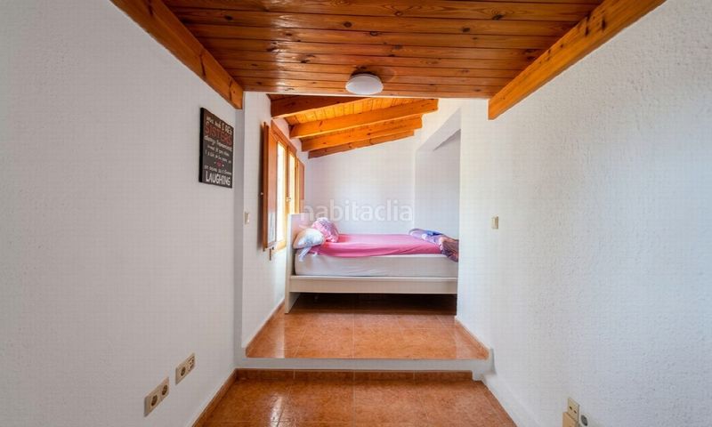 Foto ac85d7c7-1d88-4b6e-9d0d-fd94e087b36e. Casa amb piscina a Las Flores Mijas