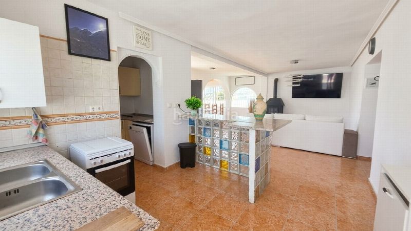 Foto 5ab1f351-e4df-40c4-9887-444b6d0d52d2. Casa amb piscina a la cala Mijas Mijas