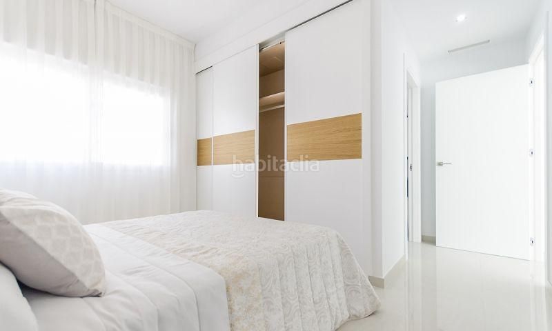 Foto 2c13f0b2-f18f-46ab-85dc-6f7713379dc9. Casa amb piscina a Rojales