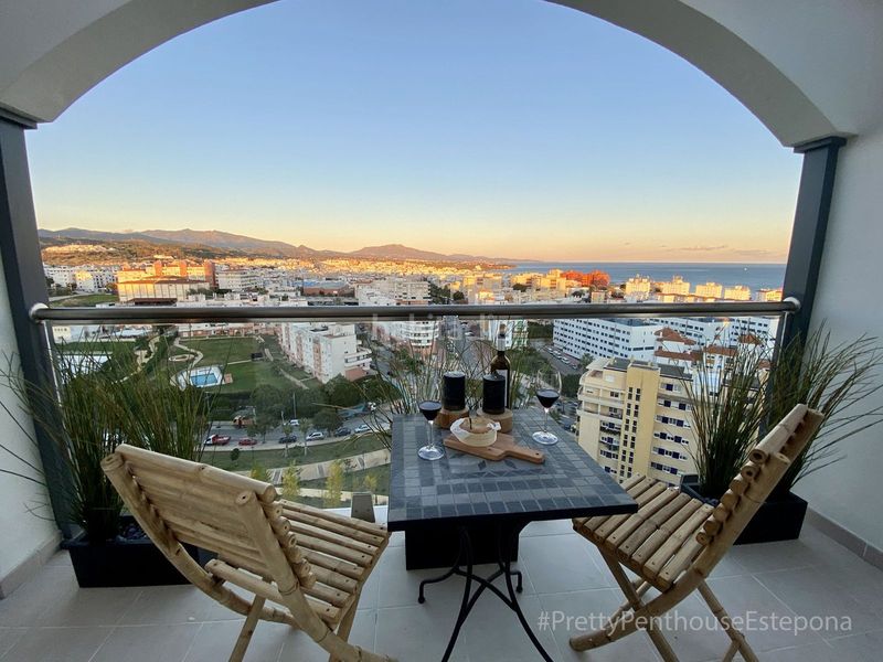 Foto f55f7157-f971-4e7d-97bc-562a0cc807b0. Àtic a Centro Estepona