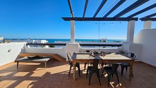 Attique à Bahía de Casares