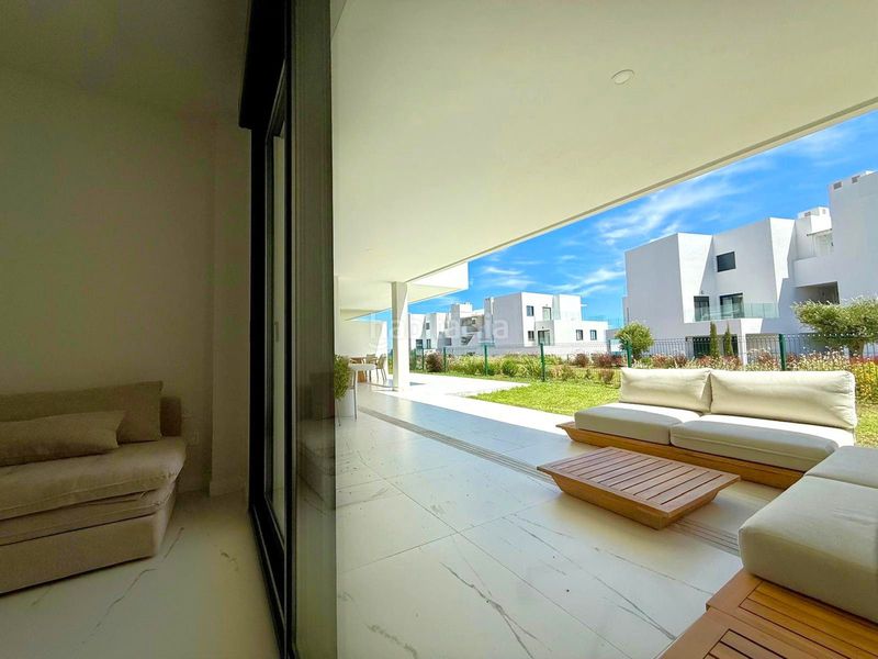 Foto 43c3df9c-95f0-40a0-9043-8a082af5606a. Apartamento en Zona Calvario Estepona