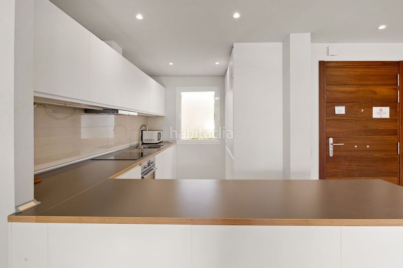 Foto 1f940a3f-cf5e-405d-a551-8ce0af2be36a. Apartament amb aparcament a Zona Calvario Estepona