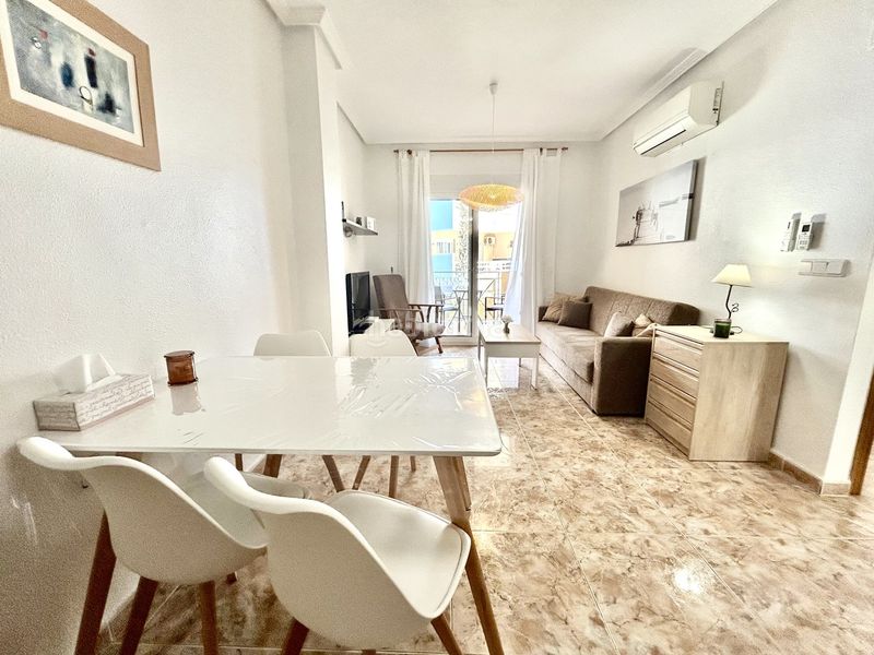 Foto 1a11a0f8-98a6-4488-9894-ab8f3039bace. Apartament amb aparcament a Cabo Roig Orihuela