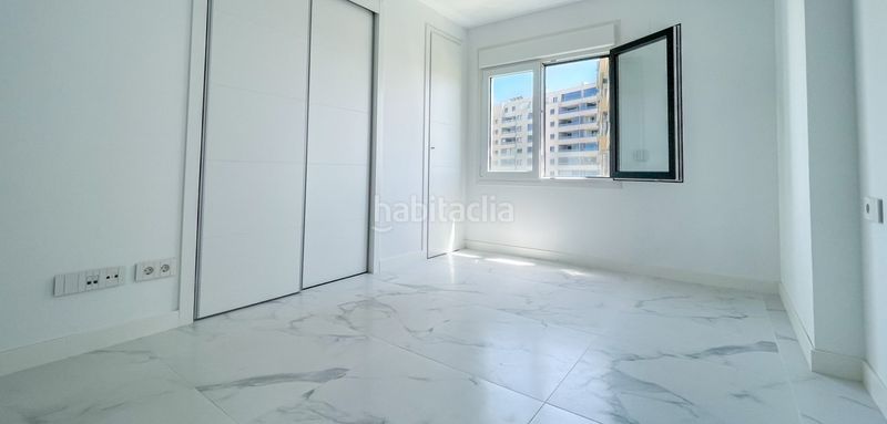 Foto 97b3a4be-eb9c-4446-a82e-f1921f14e946. Apartament amb aparcament a Punta Prima Torrevieja