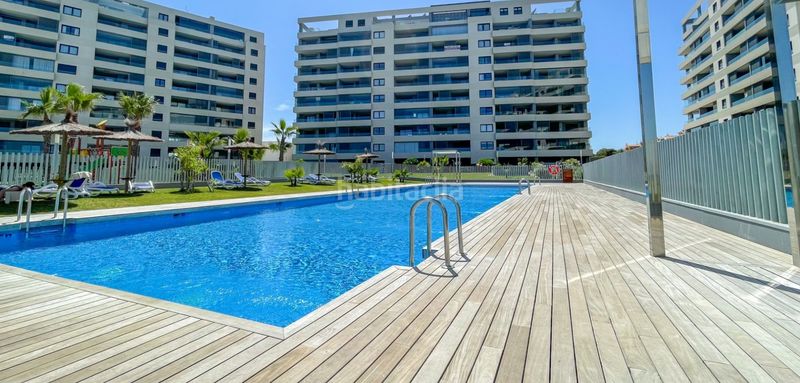 Foto d047df28-a160-4212-804a-92e00d785f5d. Apartament amb aparcament a Punta Prima Torrevieja