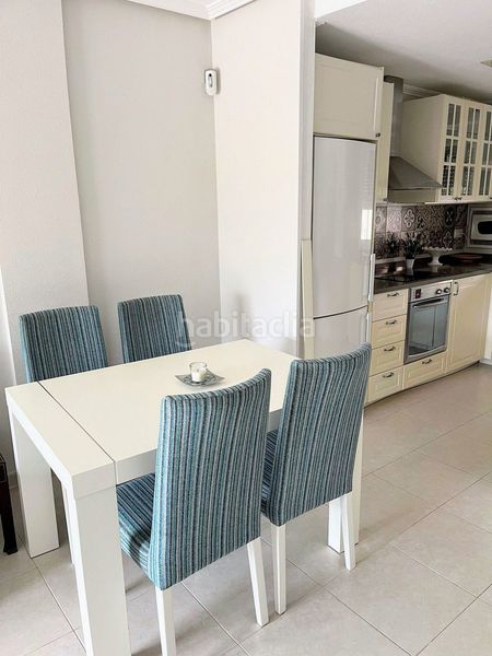 Foto 9f5440fa-b3c2-4e18-98a8-770bdd007839. Apartament amb piscina a Centro Alcázares (Los)