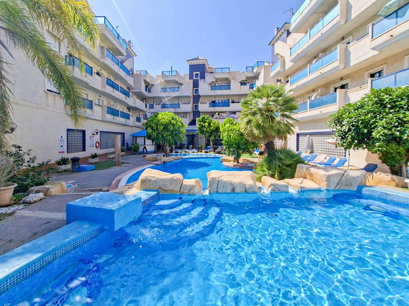 Foto e8dc685a-914f-4415-b004-4981b750e2c2. Apartament amb aparcament a Aguamarina Orihuela