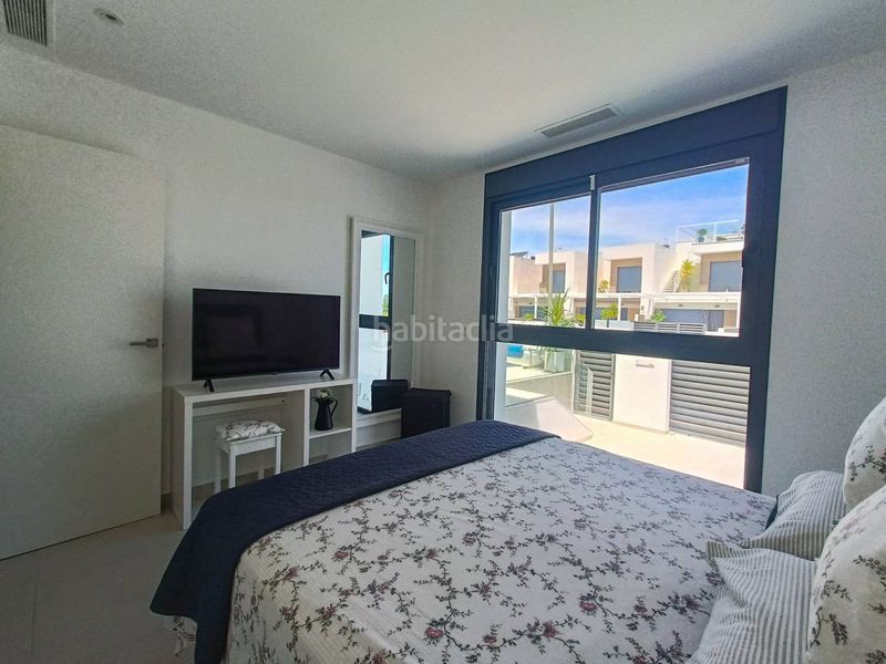 Foto f1bd9873-f853-45d5-8e18-75d7e8847e3f. Casa a Benijófar