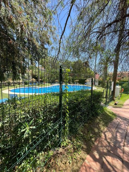 Foto b41d6393-83f5-4076-a629-d7de9da673e2. Apartament a Las Lomas de Río Verde Marbella