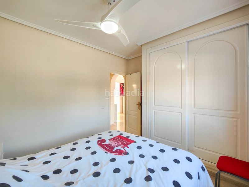 Foto 9c002b1d-f043-4b5b-9c1c-1277b53fc9fb. Casa amb aparcament a Rojales