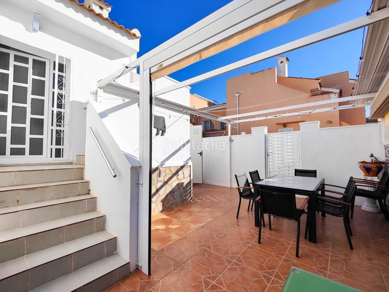 Foto ad0c8f86-1ca5-4478-9cdb-7d657292cad3. Casa amb aparcament a Rojales