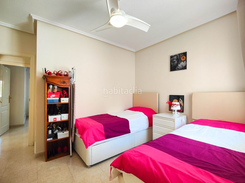 Foto ed668204-089e-48ea-942d-7c11e228b1af. Casa amb aparcament a Rojales