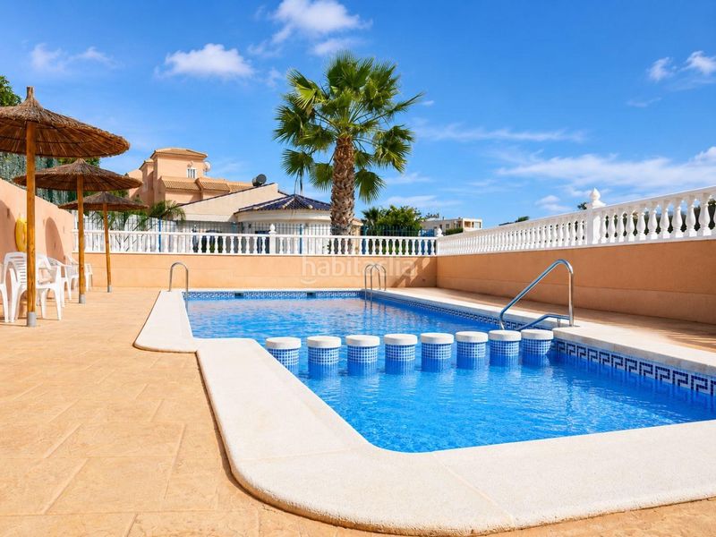 Foto 3da9a83f-9c3a-4682-84f3-459717135735. Casa adossada a Playa Flamenca Orihuela