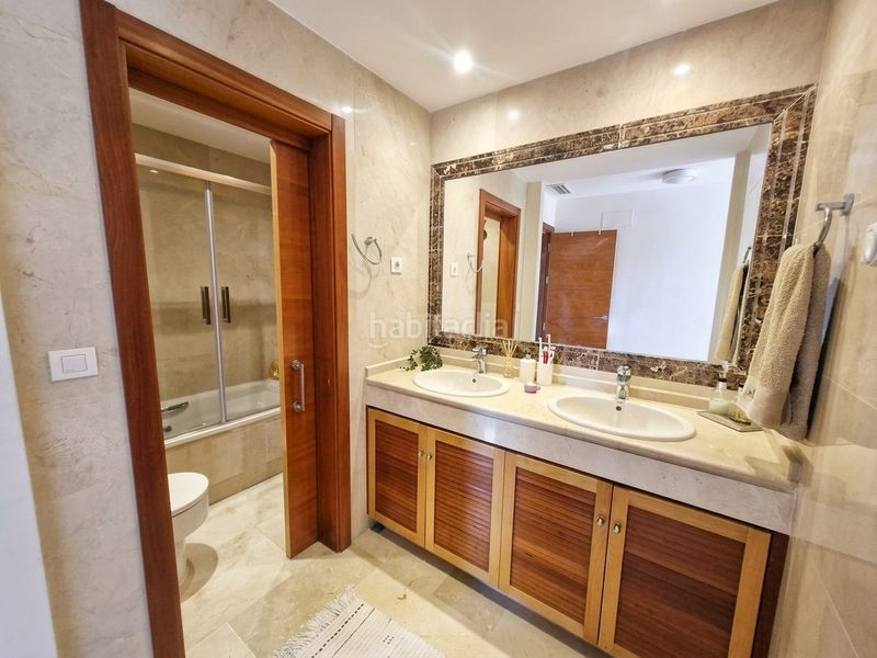 Foto c370d36e-946e-43e6-8bf5-0290e05030fc. Casa a Centro Estepona