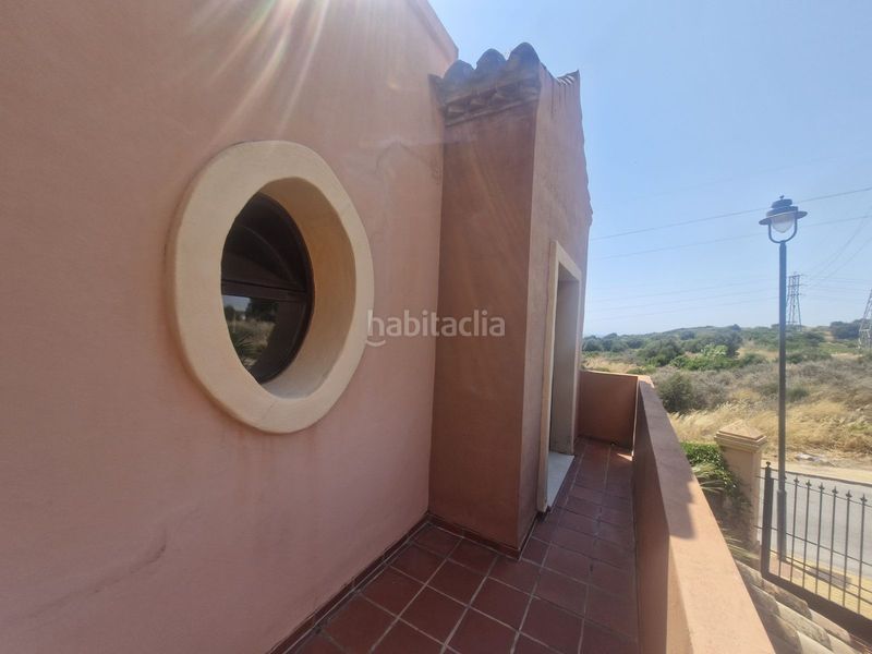 Foto 469d2ae4-dd40-40fa-ac25-aca899beb4a7. Casa amb aparcament piscina a Manilva pueblo Manilva