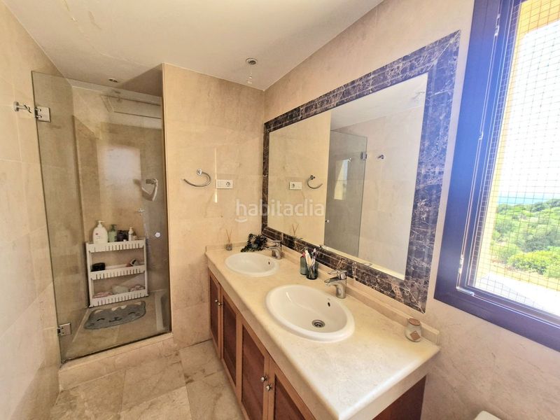 Foto e92ff07e-eda5-41ca-ac34-dfbbf6c6283b. Casa amb aparcament piscina a Manilva pueblo Manilva