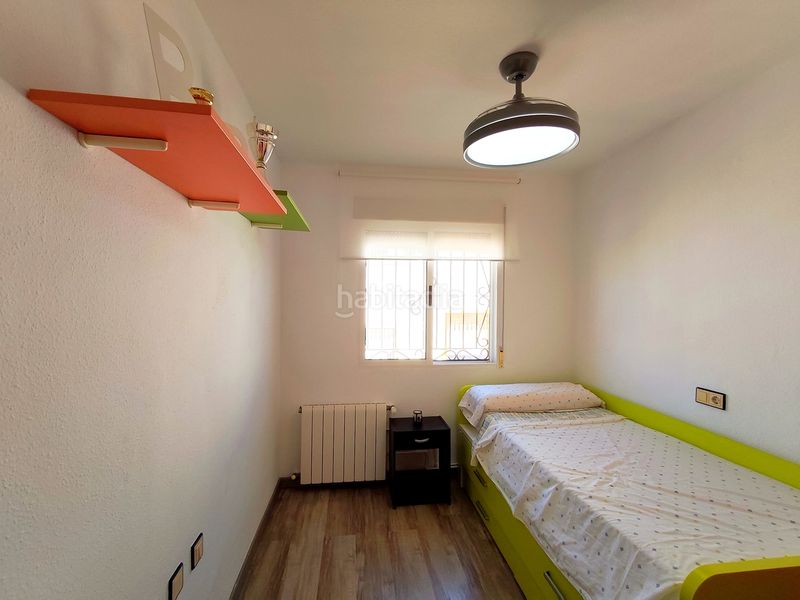 Foto 824aa677-ecca-4d38-8bdf-f15b4c05e35d. Casa adossada amb aparcament a Punta Prima Torrevieja