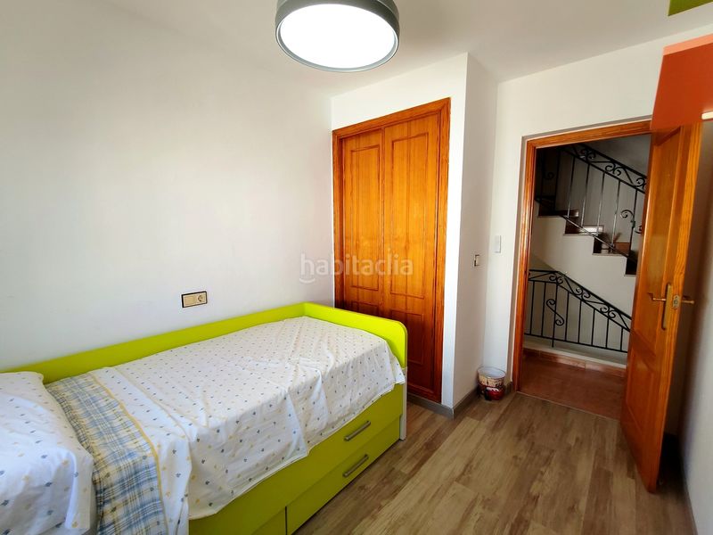 Foto f9149905-4583-41a0-879e-4f6e5febb33d. Casa adossada amb aparcament a Punta Prima Torrevieja