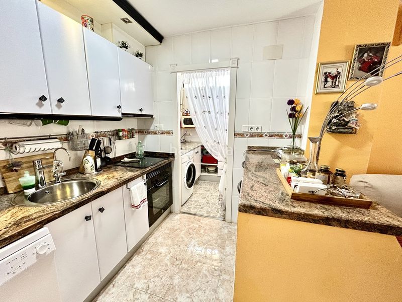 Foto 53a20918-6f1b-45a8-a181-859f418f88e2. Casa adossada a Punta Prima Torrevieja