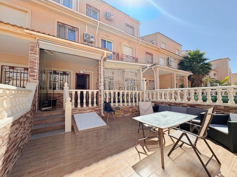 Foto 04802d34-0a28-45cc-9c25-b69833683b24. Casa a Playa Flamenca Orihuela