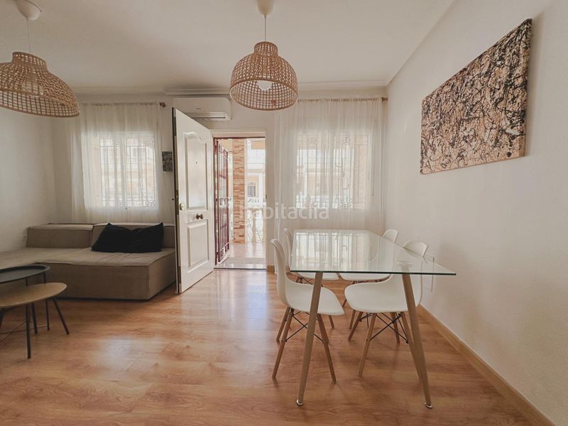 Foto afd4fe6d-66e4-4449-980c-fbb3f3077b21. Casa a Playa Flamenca Orihuela
