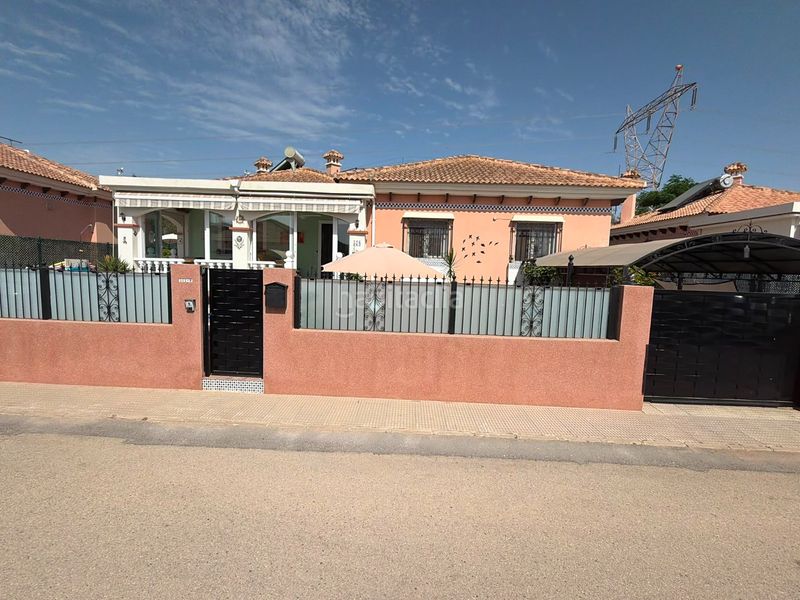 Foto 5fc4542c-f1fc-4a3b-b9fd-91b484bff582. Casa a Montesinos (Los)