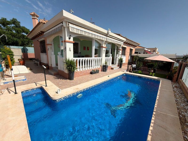 Foto 7254f504-b51a-4e60-8810-8492e8d5fcbb. Casa a Montesinos (Los)