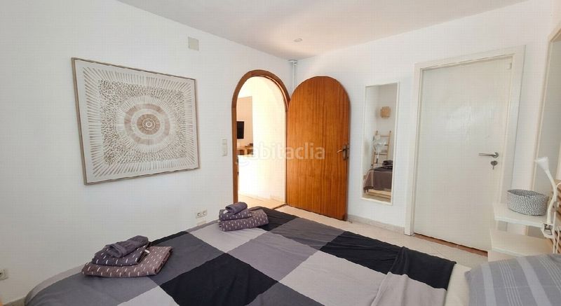 Foto 7e080a08-4918-4ab1-bc62-c4aa8ae6ebc4. Casa amb aparcament a Las Flores Mijas