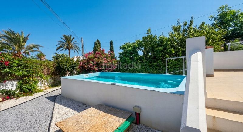 Foto d922039b-9b5c-4f5e-9c43-c6df5bcf9fa5. Casa amb aparcament a Las Flores Mijas