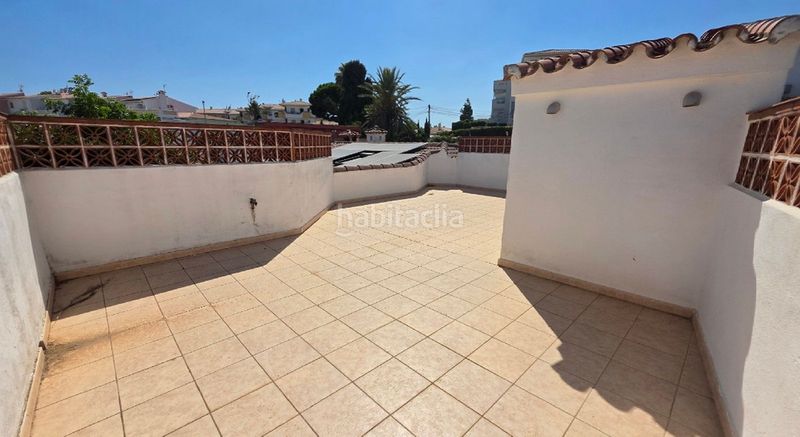 Foto d4f02dbb-92bd-4b44-ab61-6bfd4ae61c77. Casa amb piscina a El Faro de Calaburra - Chaparral Mijas