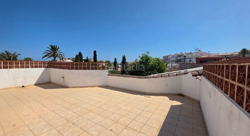 Foto dddf96bf-576c-42cf-8c2a-b05449fe5bf7. Casa amb piscina a El Faro de Calaburra - Chaparral Mijas