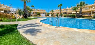 Casa adossada a Lomas de Cabo Roig - Los Dolses
