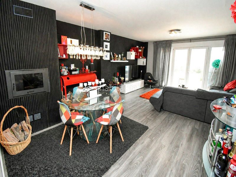 Foto 958ca7a4-bed8-4c5d-abf5-6a966a1d50b8. Casa amb piscina a Parque Central Estepona