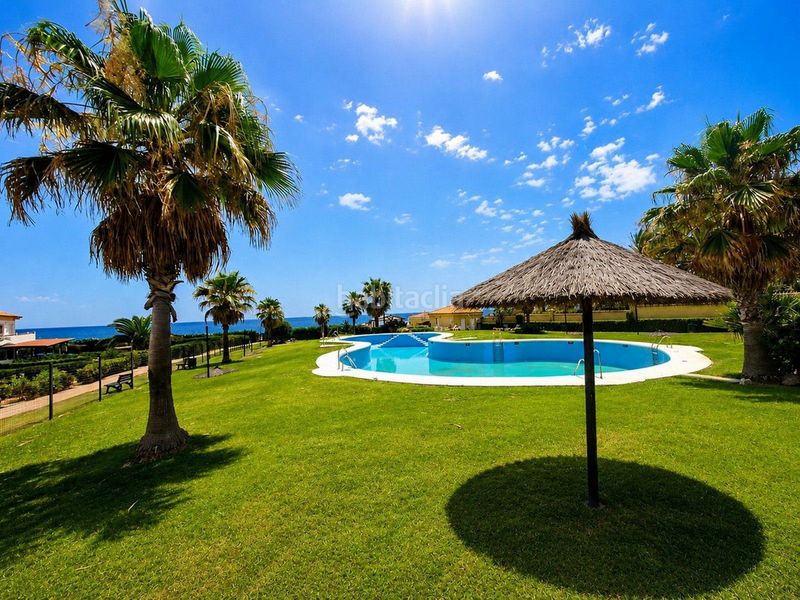 Foto b003848b-3b65-43a0-9929-55038dd5bf8f. Casa amb piscina a Parque Central Estepona