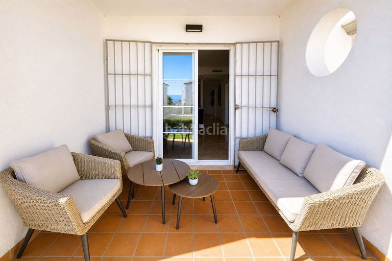 Foto 09657c8f-4add-4cc1-bfbd-f2795ea60a48. Apartament amb aparcament a La Duquesa Manilva
