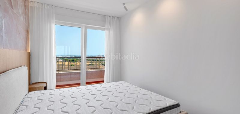 Foto 8e1013f2-505c-4dfe-8a11-fb6df06c0b8d. Apartament amb aparcament a Punta Prima Torrevieja