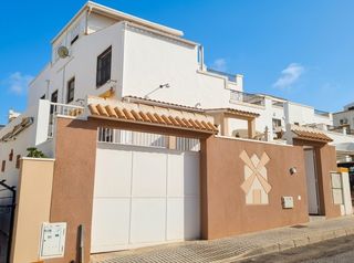 Haus in Punta Prima
