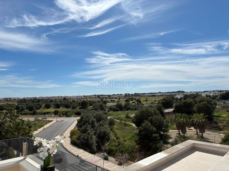 Foto 50cbadf1-ffb1-422c-baf1-395753bf2f3a. Àtic a Los Almendros Orihuela